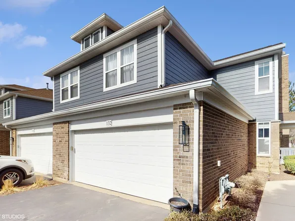 132 Tanglewood Dr #132, Glen Ellyn, IL 60137