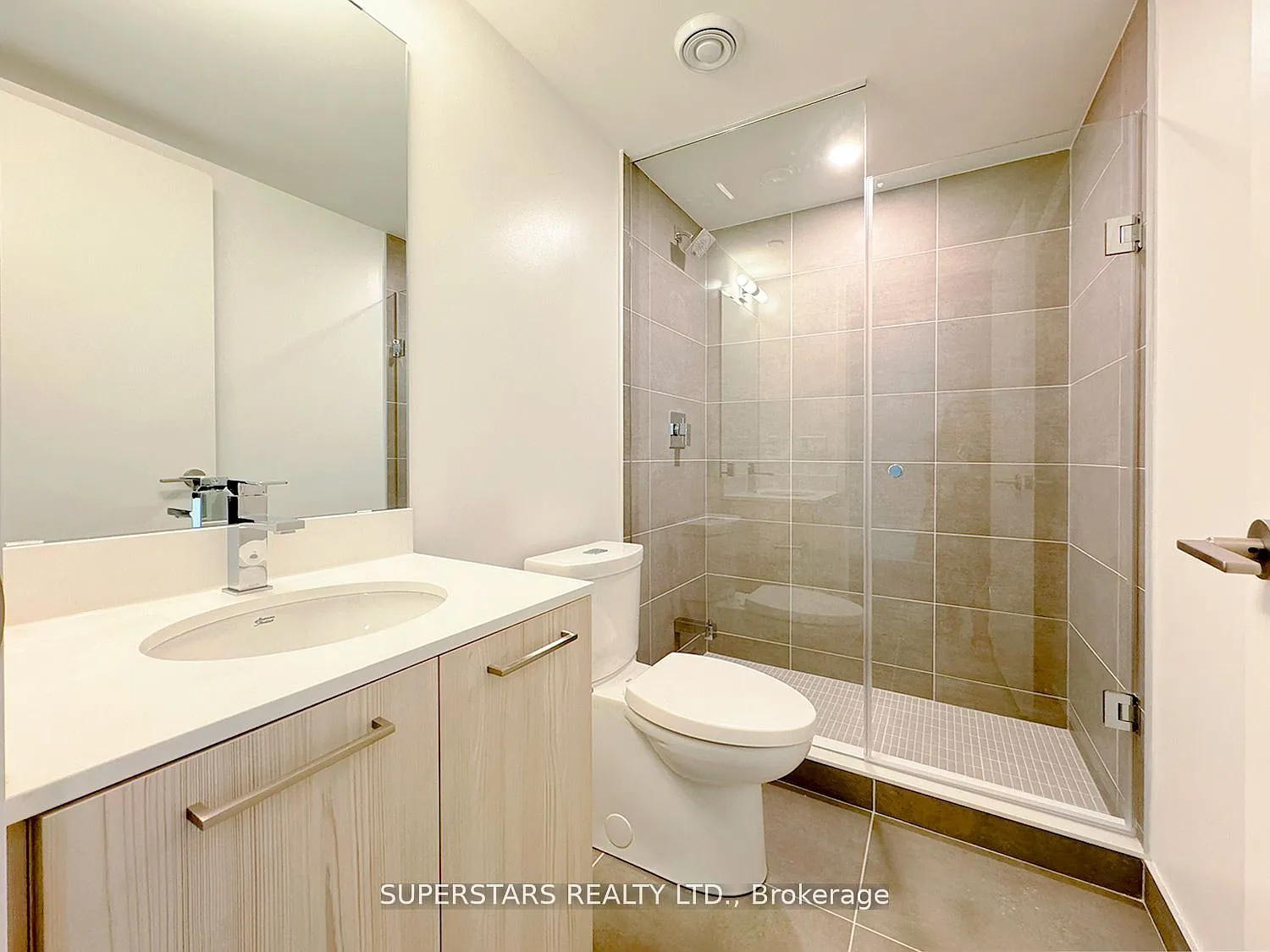 2 bed, $2,400 — Photo 3