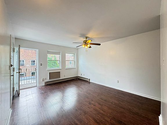 5th image of 157 Columbia St #2
