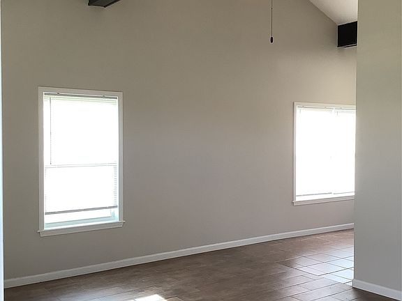 2nd image of 7426 E 566th Rd