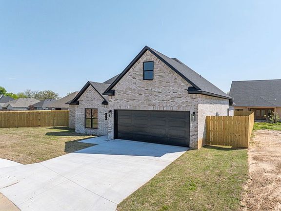 2nd image of 524 Dutton Ct