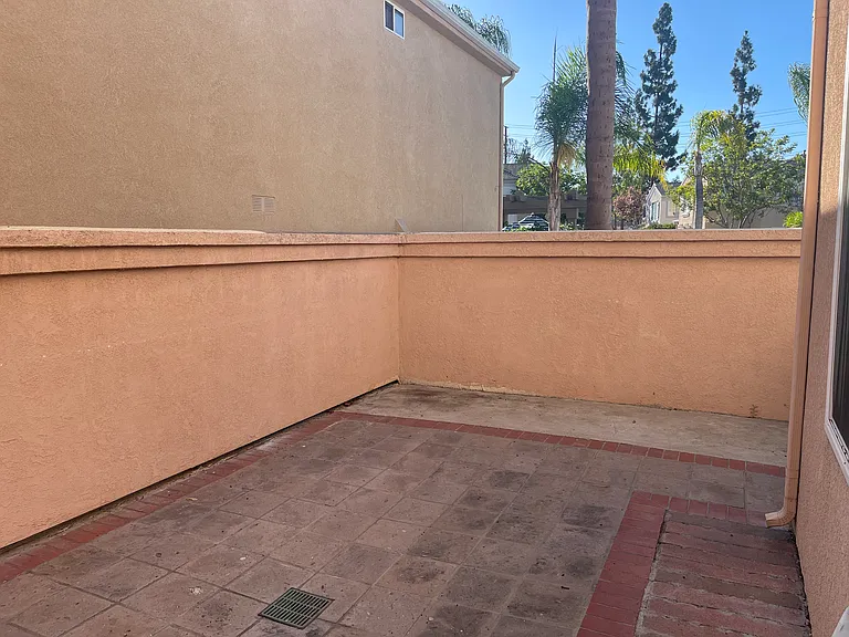 1080 Tustin Grove Dr — Photo 24