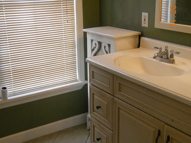 1143 Louisa St #3 — Photo 11