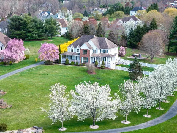 55 Wintergreen Place, Hopewell Junction, NY 12533