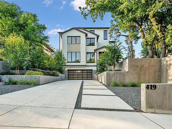 2nd image of 419 W Colorado Blvd