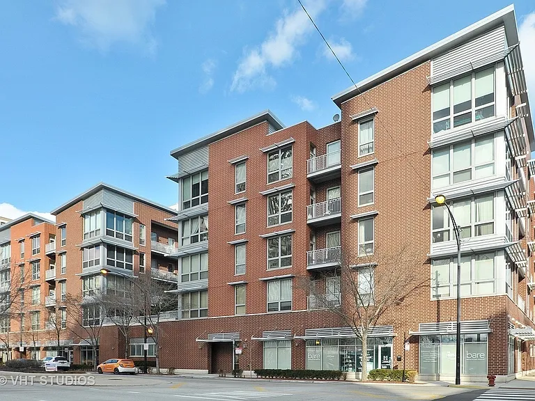 2035 S Indiana Ave #504 — Photo 1