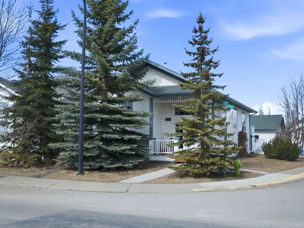 252 S Lancaster Dr, Red Deer, AB T4R 2S6