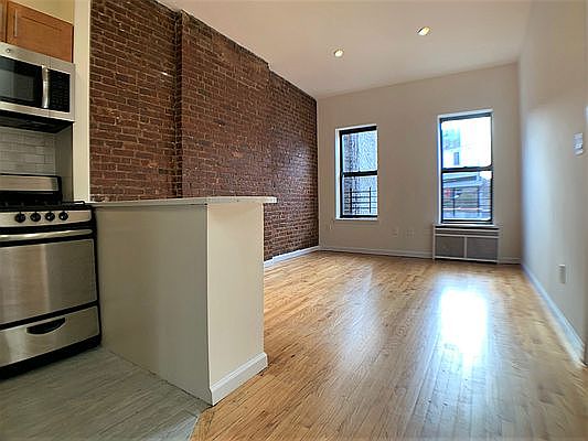 2nd image of 248 W 102nd St #5S