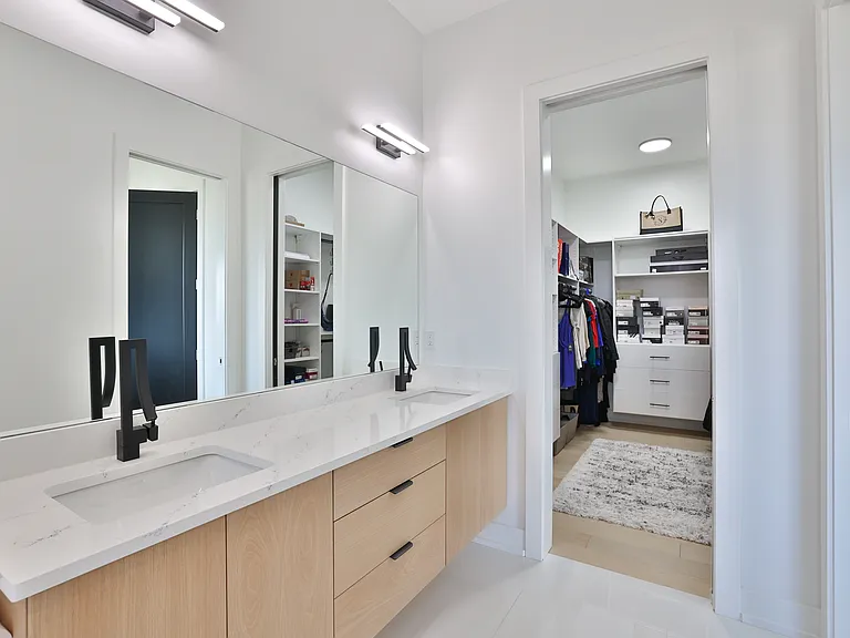 716 Western Ave — Photo 19