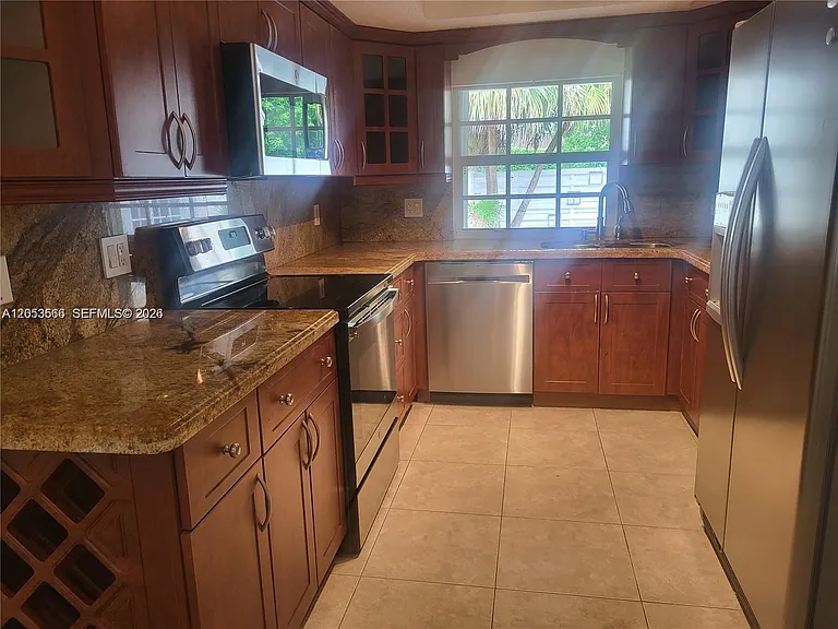 14419 SW 142nd Ct — Photo 8