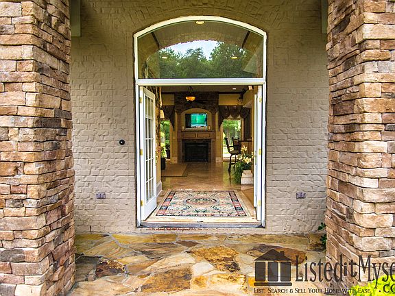 5th image of 3006 Basswood Way SE