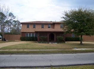 1102 Bristol Blvd, Ocean Springs, MS 39564