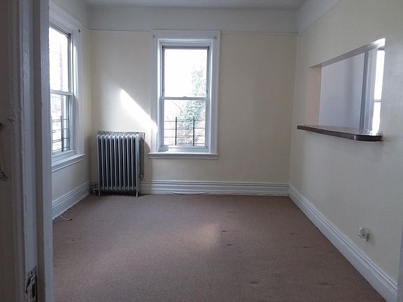 2nd image of 2235 Chatterton Ave #3
