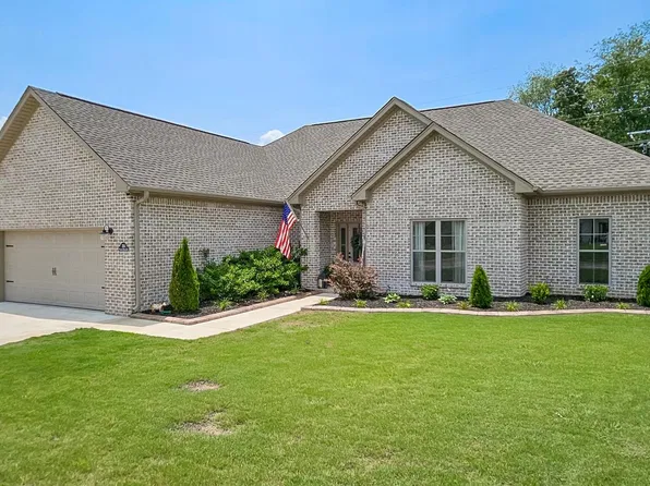 350 Rolling Brook Dr, Rogersville, AL 35652