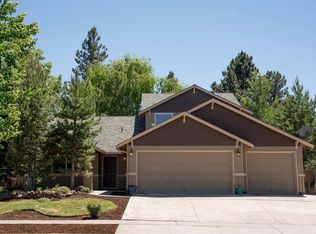 19967 Powers Rd, Bend, OR 97702