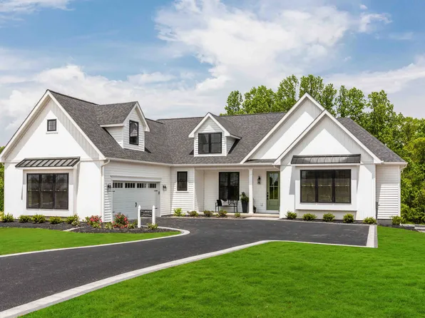 101 Bowwood Dr, Lincoln University, PA 19352