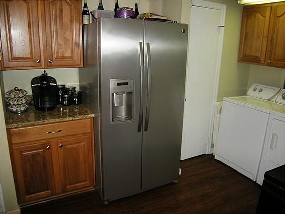 3rd image of 94 Greenway Blvd