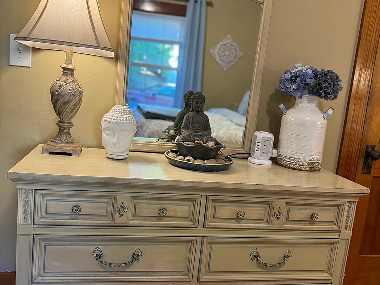 There is a very zen vibrational energy feeling within this gorgeous apartment, but that aura is especially more expressive, in the front bedroom.