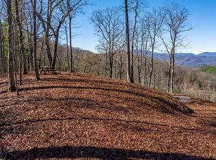 65 Elkhorn Ridge Dr, Franklin, NC 28734