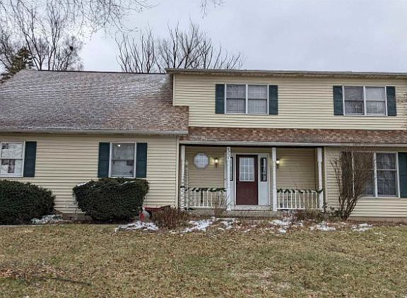 2nd image of 54748 Windingbrook Dr