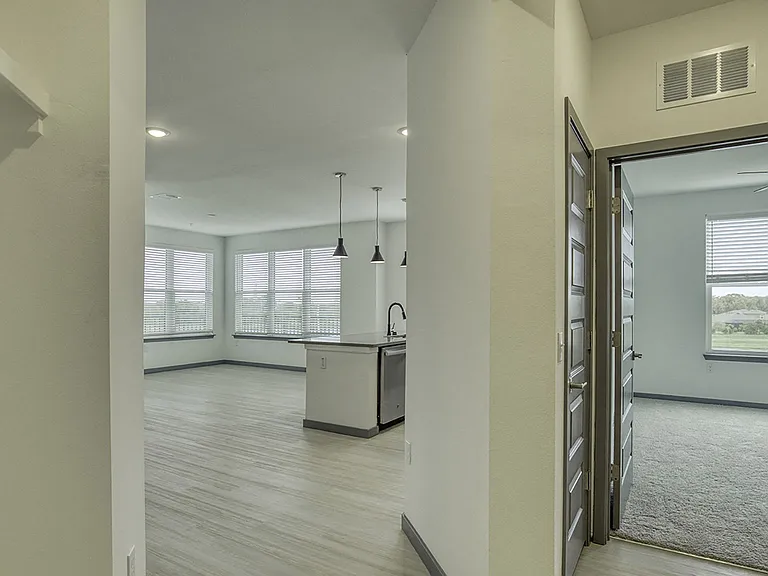 The Citizen at Waterset Luxury Apartments — Photo 26
