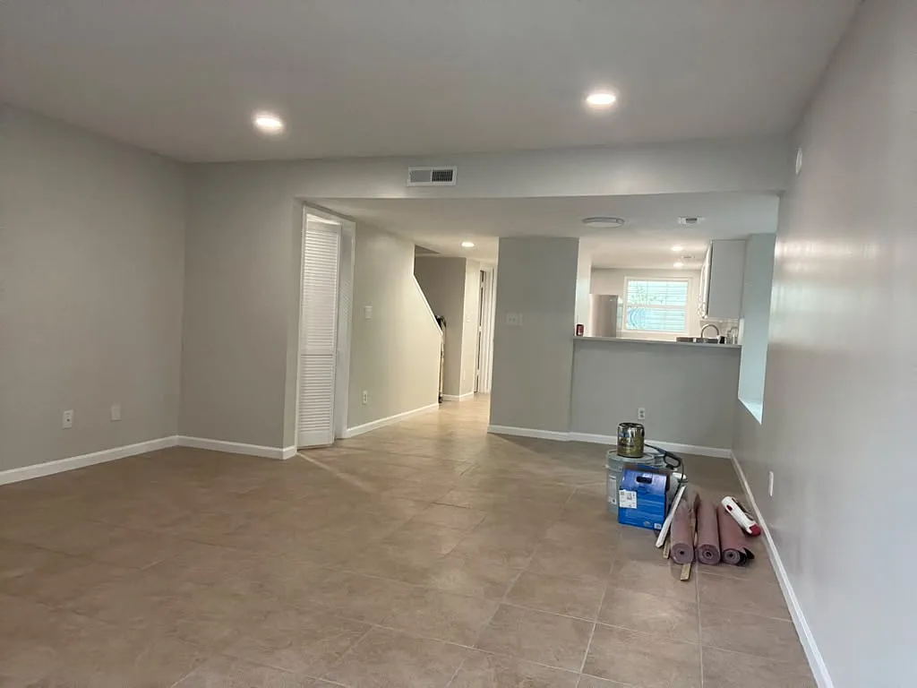2 bed, 1.5 bath, 1200 sqft, $1,550 — Photo 3