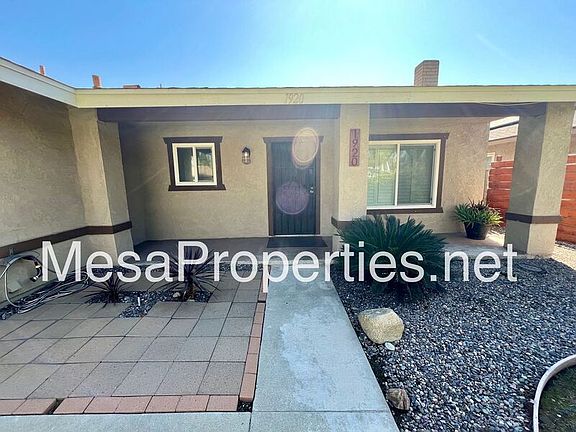 4th image of 1920 E Hawthorne Ct