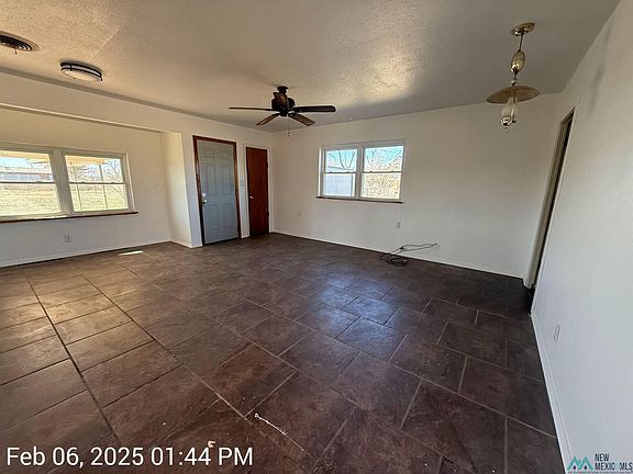 4th image of 4008 S Prince St