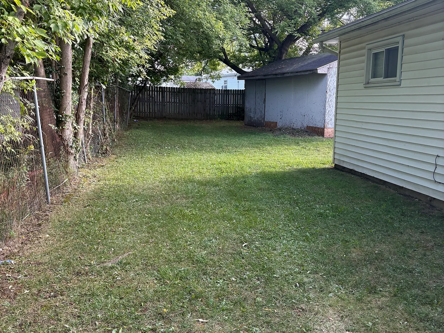 2 bed, 900 sqft, $1,300 — Photo 4