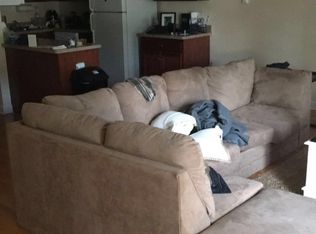 1556 W Stonehenge Dr, Sycamore, IL 60178