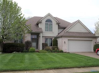 525 Park Way E, Oregon, OH 43616