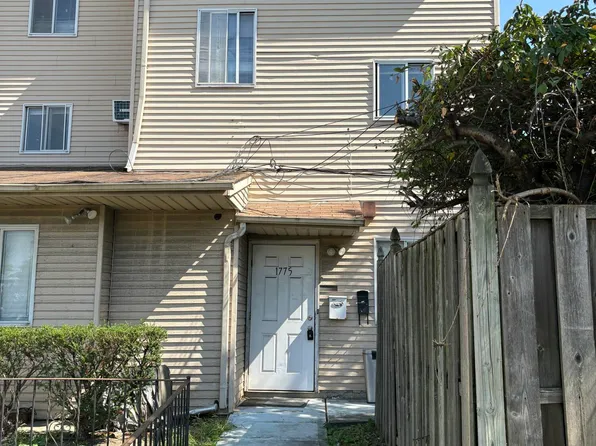 1775 Richmond Ave, Staten Island, NY 10314
