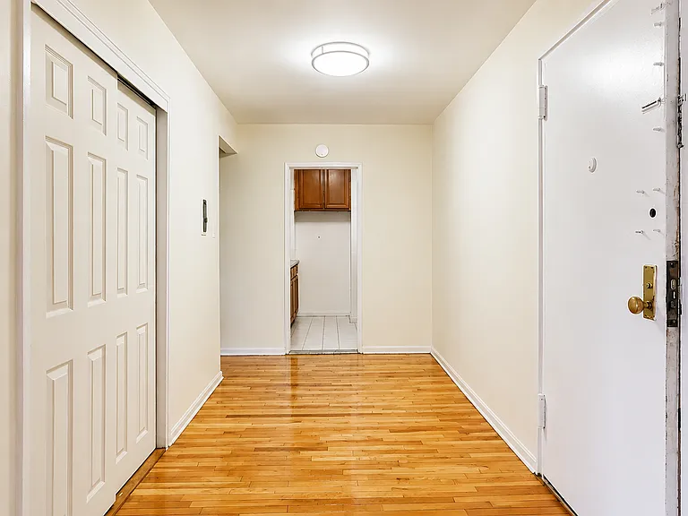 540 Ocean Pkwy #614 — Photo 3