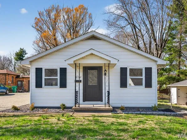 2707 E Main St, Belleville, IL 62221