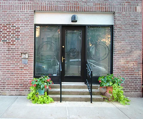 Sold by Home Realty NYC | media 23