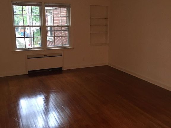 2nd image of 524 E Henry Clay St APT 3