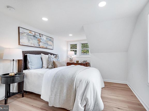 2nd image of 83 Haiti St