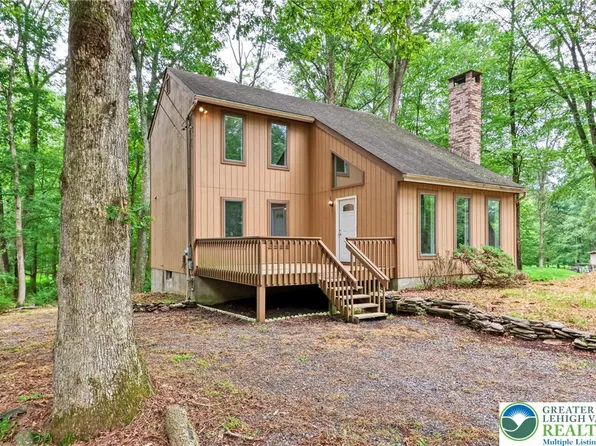 117 Stroud Ln, East Stroudsburg, PA 18302