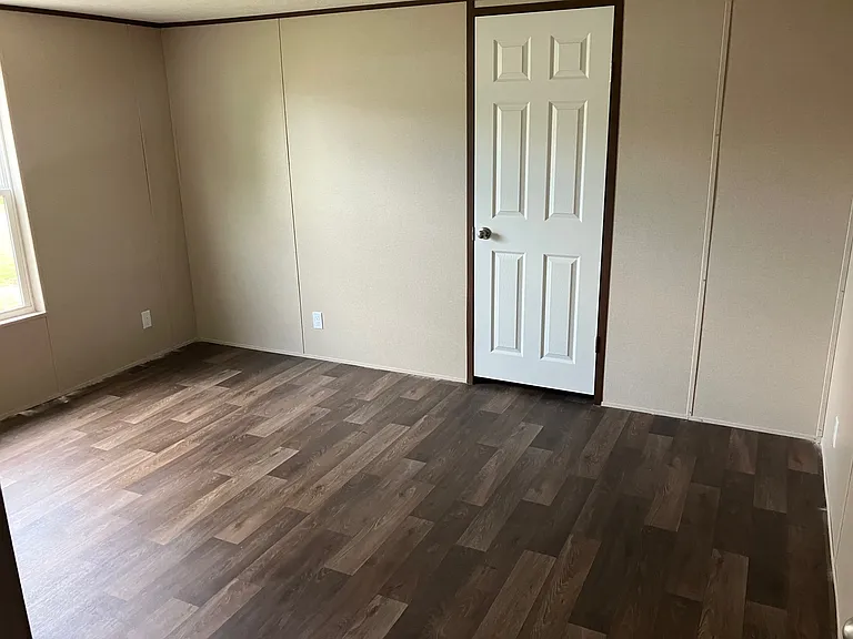 2845 Columbus Ave #5F — Photo 17
