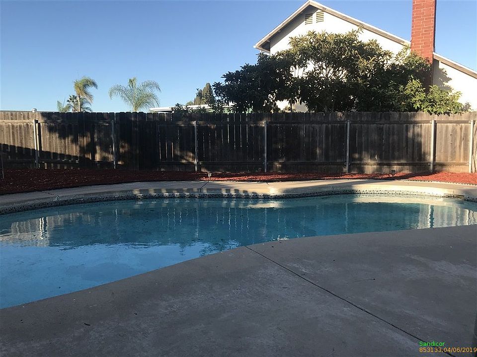 1st image of 10184 Summerview Ct