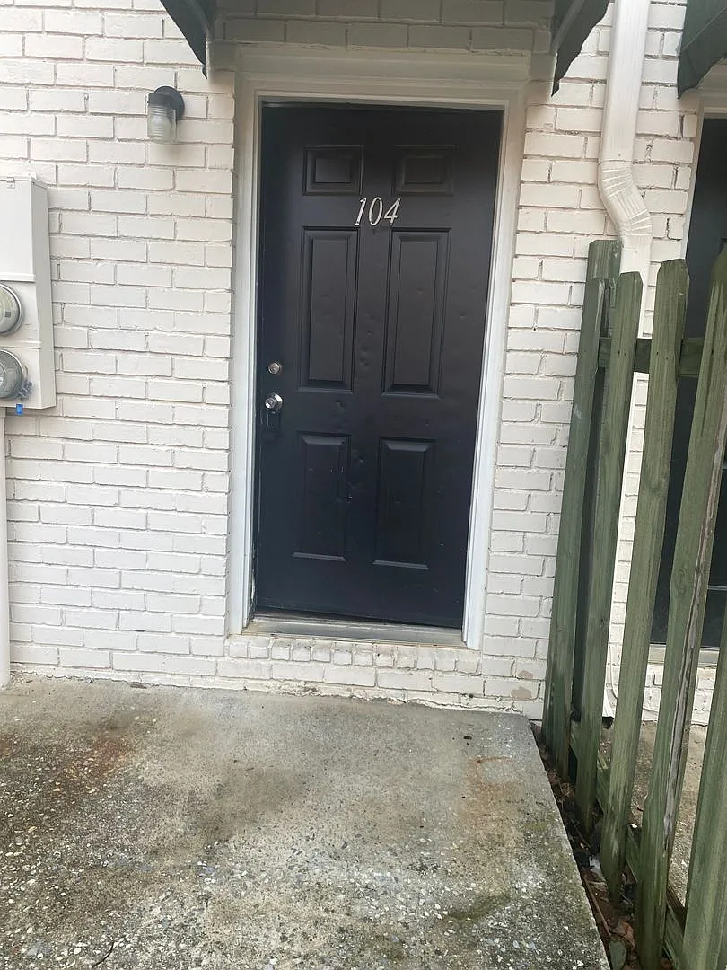 Building Photo - 123 Saine Rd SW #101-308