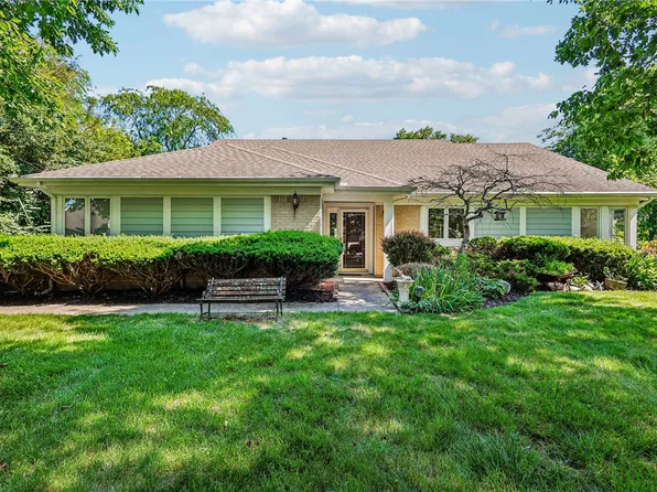 383 Copper Beech Ct, Dayton, OH 45459