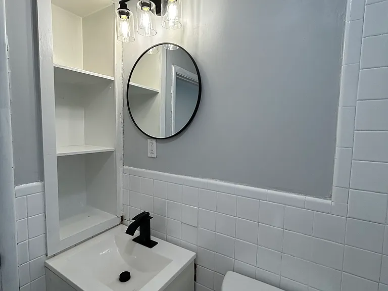 236 Riggs Ave SE — Photo 5