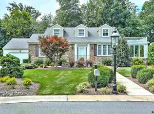 2232 Old Colony Rd, York, PA 17402