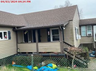 26 Mulberry St, Belle Vernon, PA 15012