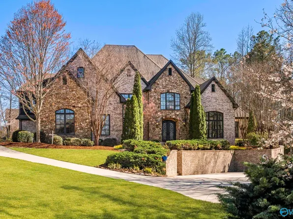 2480 Glasscott Point, Hoover, AL 35226