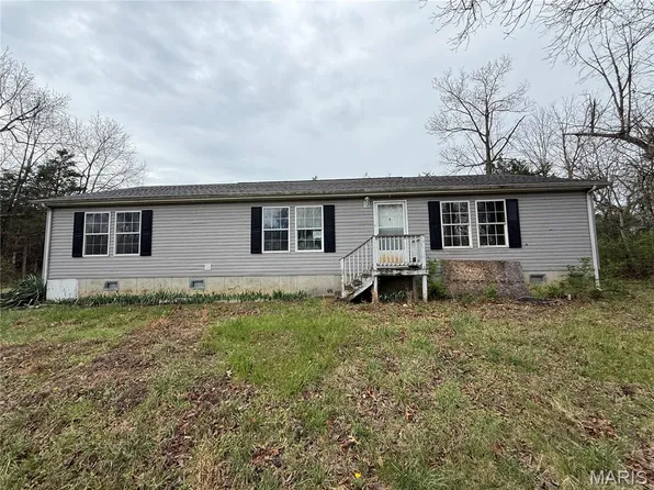 3908 Flucom Rd, De Soto, MO 63020