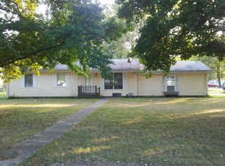 308 W Main St, Coffeen, IL 62017