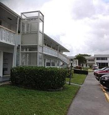 3rd image of 28 Kingswood E #B-0280