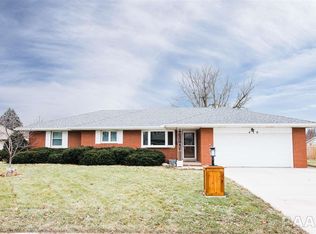 470 E Fernwood St, Morton, IL 61550